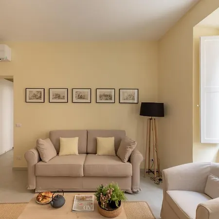 Daire Iflat Lovely In Trevi Roma